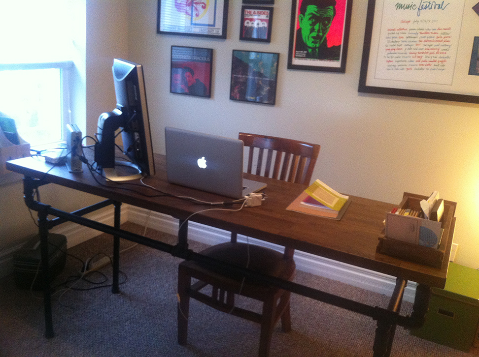 A rather crappy photo of the completed desk